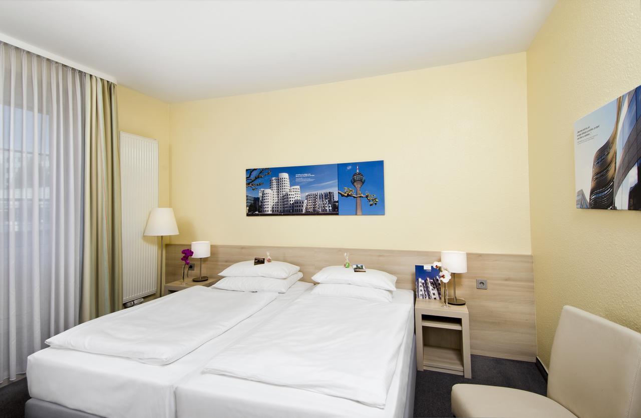 דיסלדורף Hotel Am Hofgarten מראה חיצוני תמונה