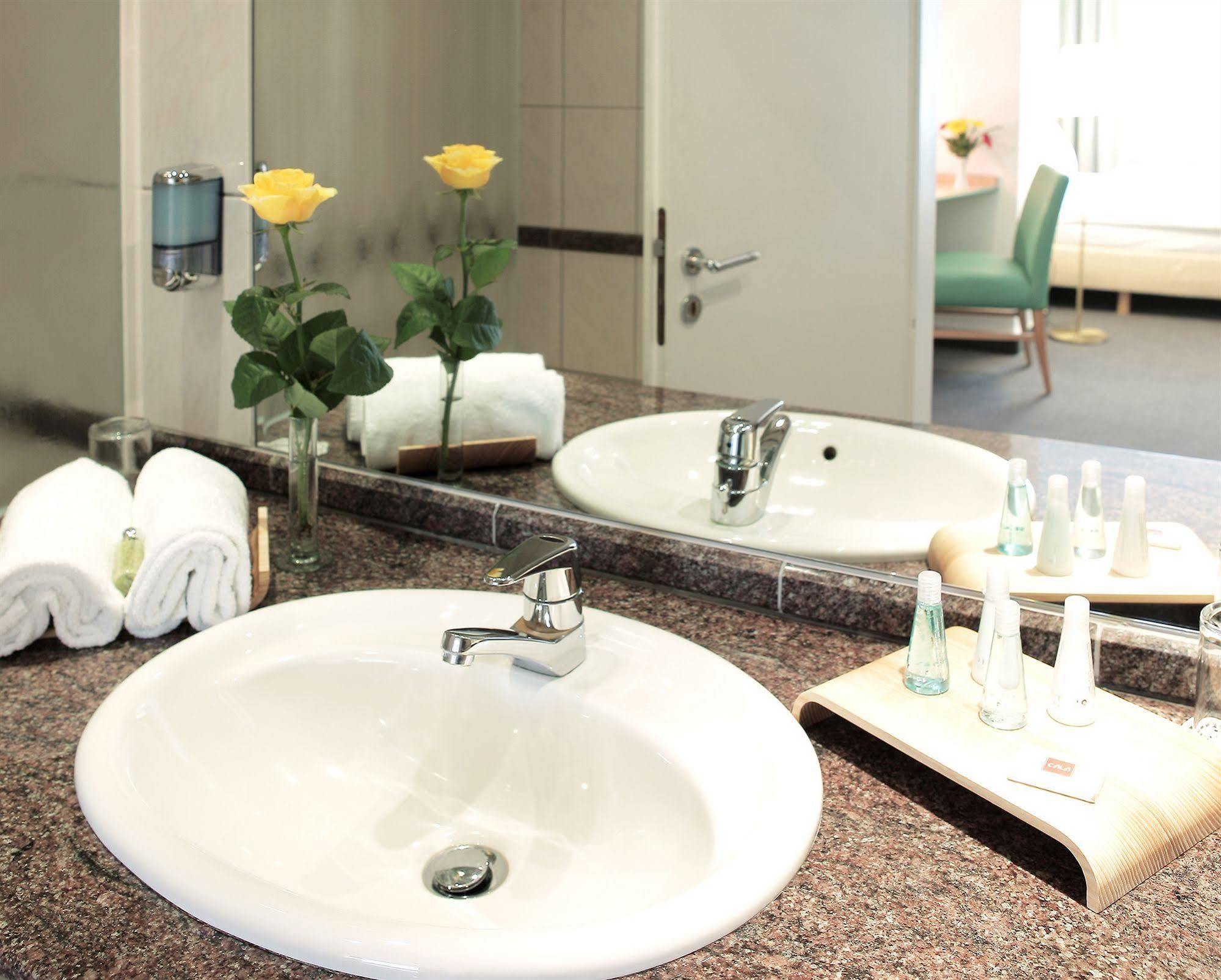 דיסלדורף Hotel Am Hofgarten מראה חיצוני תמונה