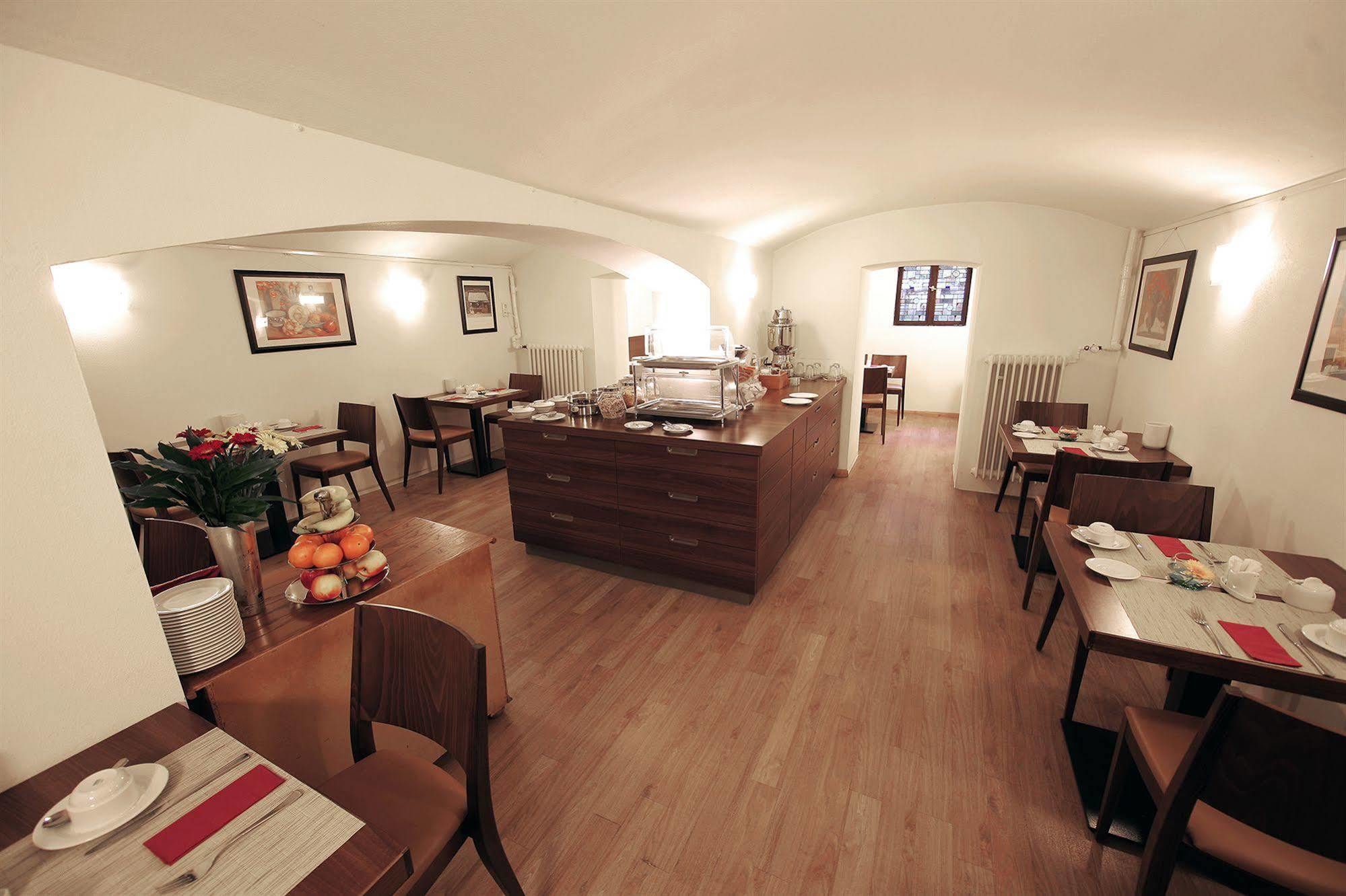 דיסלדורף Hotel Am Hofgarten מראה חיצוני תמונה